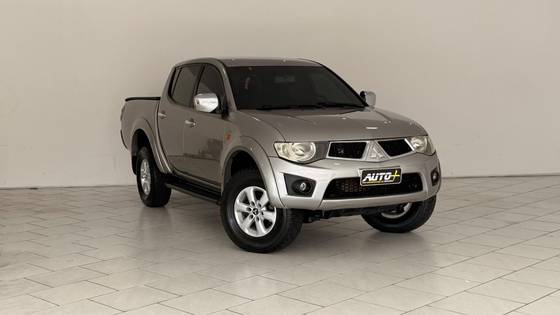 MITSUBISHI L200 TRITON 3.2 HPE 4X4 CD 16V TURBO INTERCOOLER DIESEL 4P AUTOMÁTICO